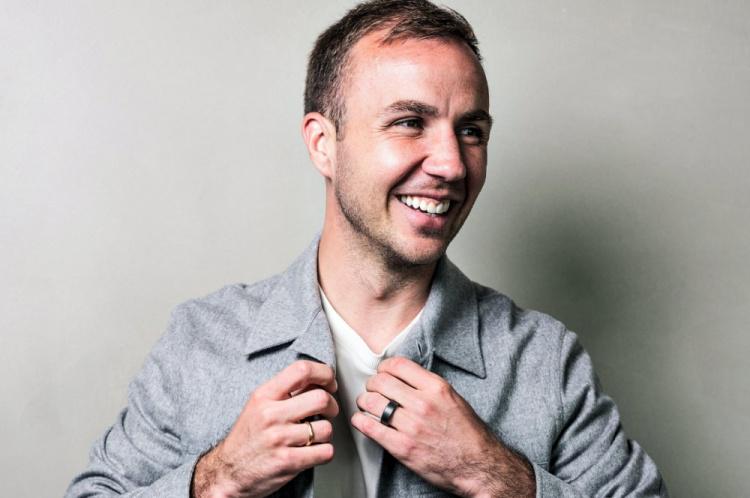 投身于投资, 但我不认为, 着孩童般的 投身于投资, 但我不认为, 着孩童般的