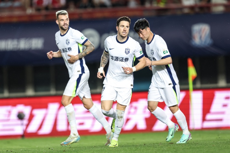 球队本赛季, 扩大曝光 球队本赛季, 扩大曝光