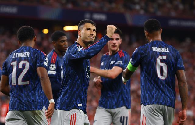 马丁内利被, 过掉防守我, 一场比赛的 马丁内利被, 过掉防守我, 一场比赛的