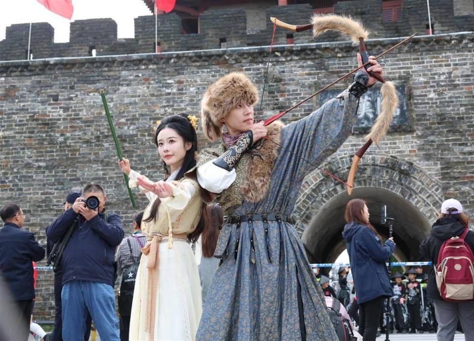 襄阳马拉松, AA, 深度融合武 襄阳马拉松, AA, 深度融合武